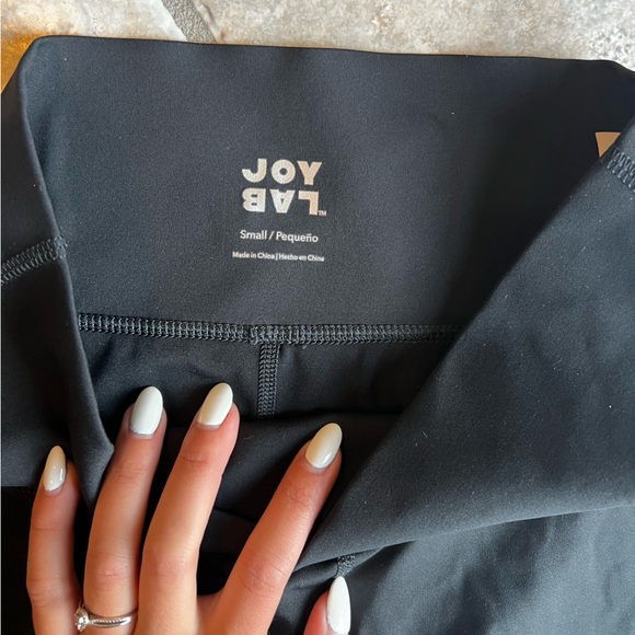 Joy Lab biker shorts - Picture 2 of 3